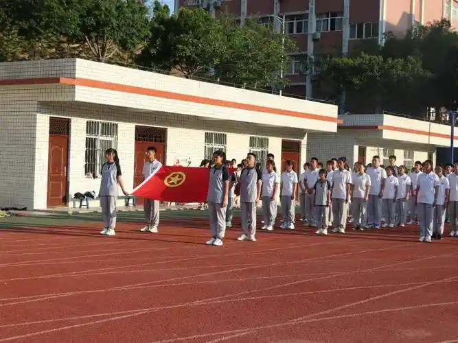 盐边县中学校举行建团100周年主题教育活动