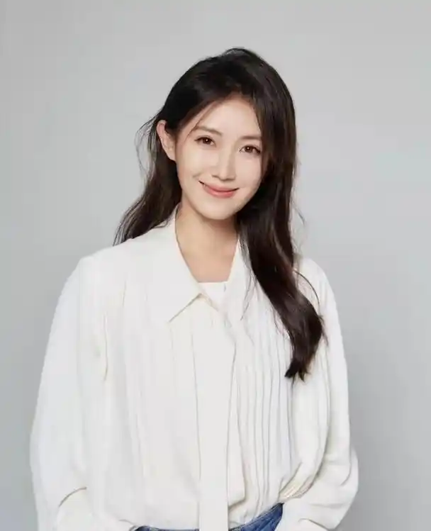 吕丽萍儿媳张墨锡嫁星二代丈夫和婆婆亲如母女家庭幸福