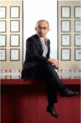 《福布斯》:"梦想推销员"包凡