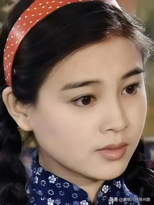 赵明明61脸如银盘,明眸皓齿说的就是她吧!这才是东方女性的美