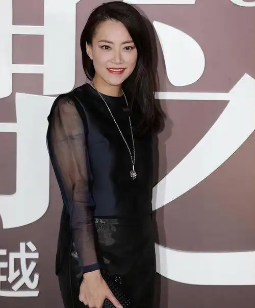 谢霆锋的经纪人霍汶希被曝光其有一个十岁的孩子