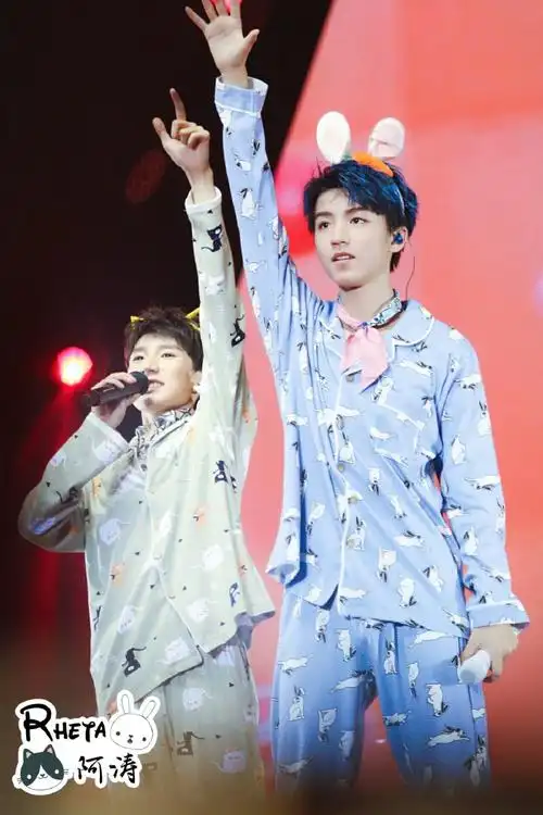 凯源#来张高清无修猫兔9392超级可爱了~一会到酒店出更清楚的