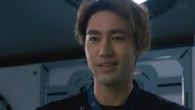 甚至二叔扮演的古雷格尔人愿意为了大义牺牲自己的残破之躯,不过好在