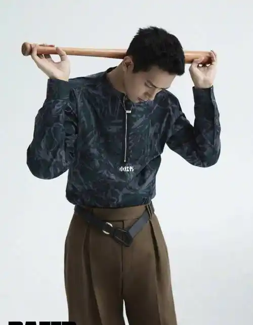 同样是寸头,欧豪硬汉,千玺时尚,而他堪称是经典_造型_杨洋_黄景瑜