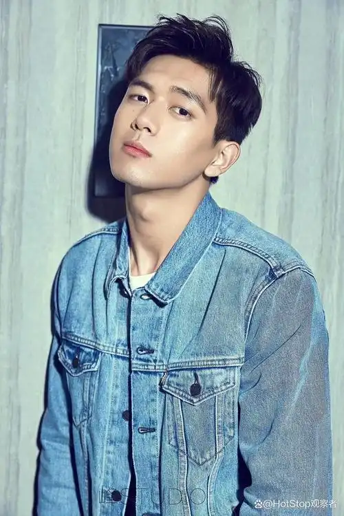 李现恋上网红美女?网友扒出一大堆证据,女方竟是离异带娃宝妈!