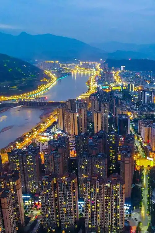 雅安将这样抢抓川藏铁路建设机遇,加快建设全省西向拓展开放高地!