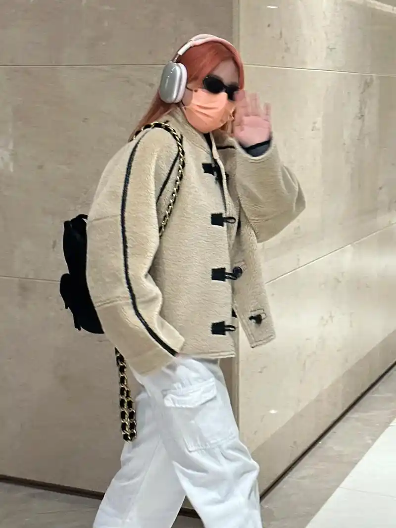 浅仿一下爱豆机场街拍路透图.灵感来自我们blackpink～ - 抖音