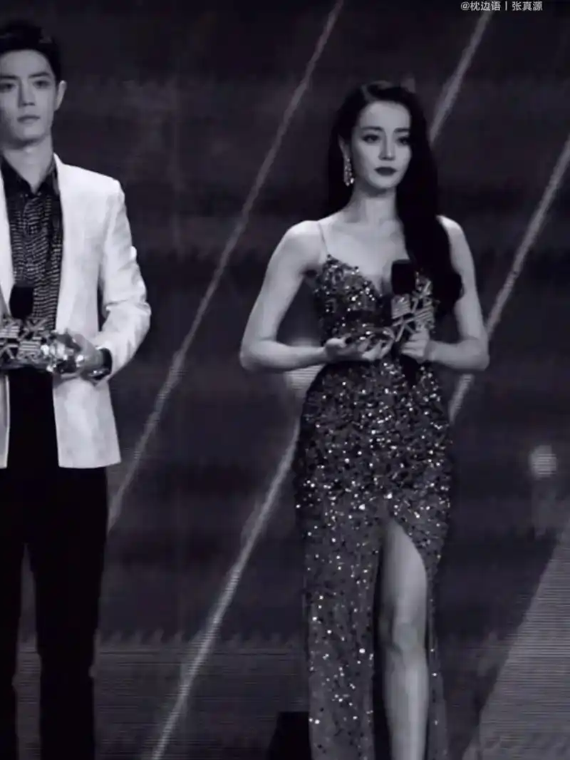 肖战迪丽热巴 #迪丽热巴肖战 没想到2022年还能收到20 - 抖音