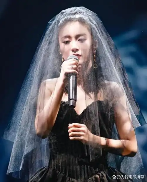 参加好声音没夺冠,转身嫁给爱奇艺总裁,34岁的她成了人生赢家