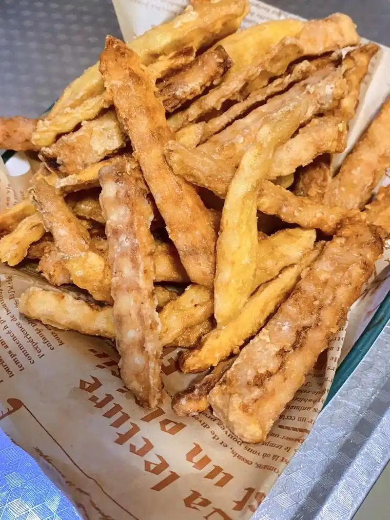 炸薯条.#图文伙伴计划 #跟着抖音学做菜 #炸薯条 #美食图 - 抖音