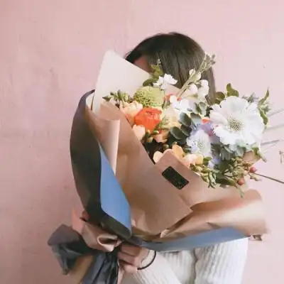 40岁左右女人微信头像 寄我阳光i