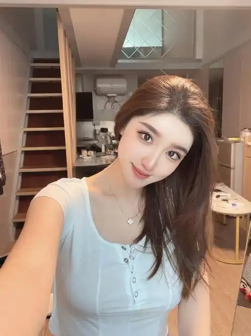 女神降临最美空姐andrea倩