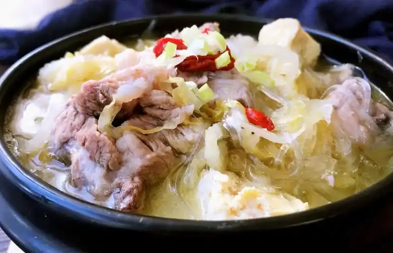 东北有八大炖,猪肉炖粉条只是其一,这些家常菜也很好吃