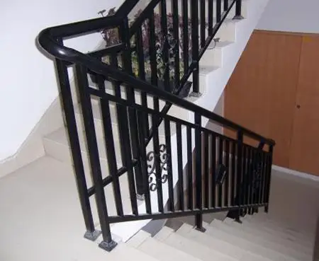 产品详细铁艺 威海扶手是如今市场上较为流行的一种楼梯扶手,并广泛