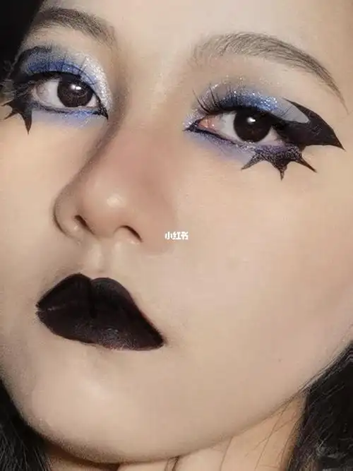 妆面记录万圣节冰蓝女巫妆