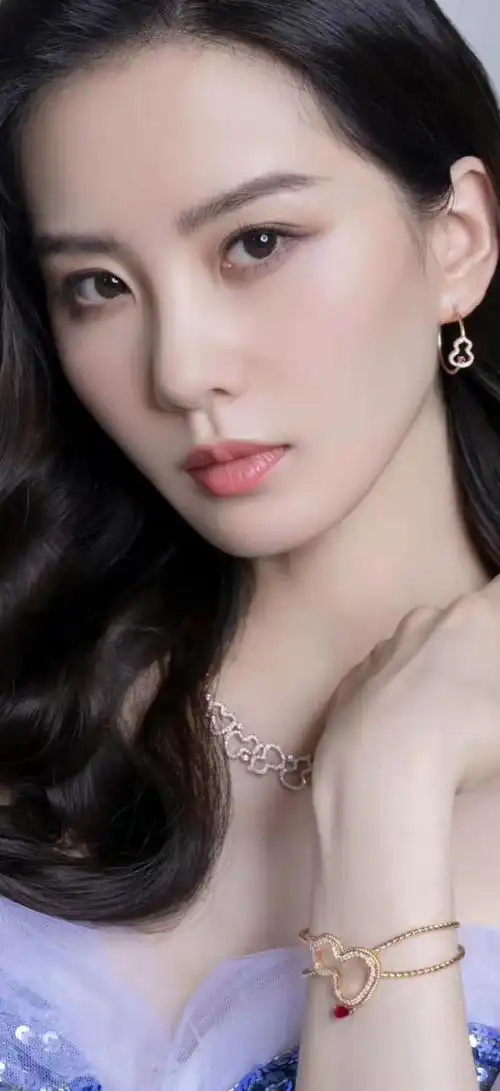 刘诗诗气质女神秀色旖旎美图壁纸