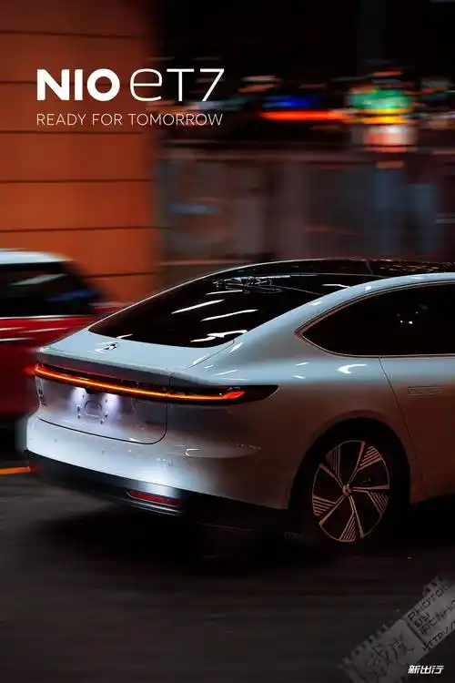 图赏寻找溢彩的夜晚流光下的蔚来et7