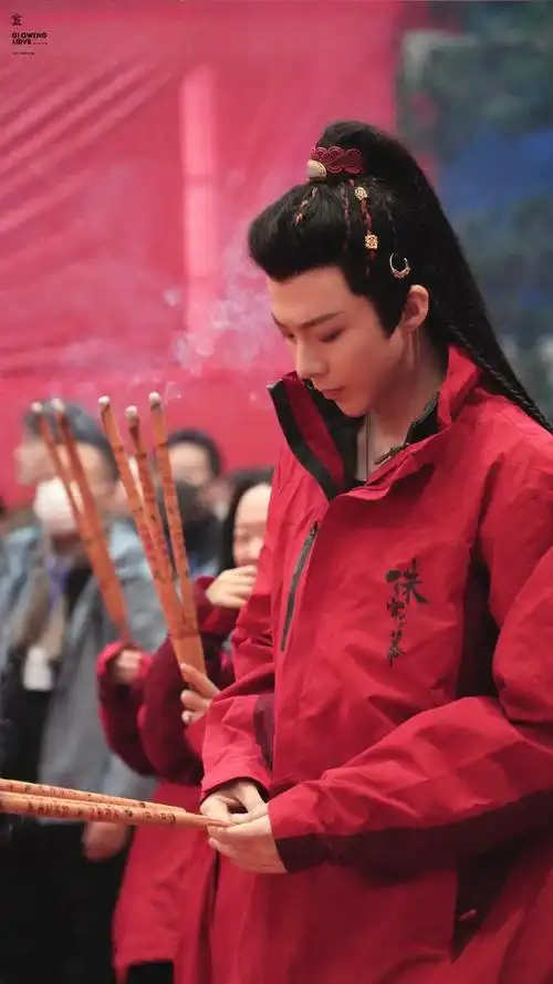 又是一段新的旅途新的征程小炽陪你开机的又一部新剧期待演员刘宇宁