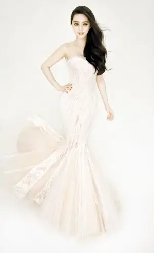 范冰冰拍金夫人婚纱大片