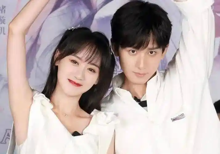 《琉璃》完结5个月,袁冰妍终于等来新古装剧,男主人选众望所归_成毅