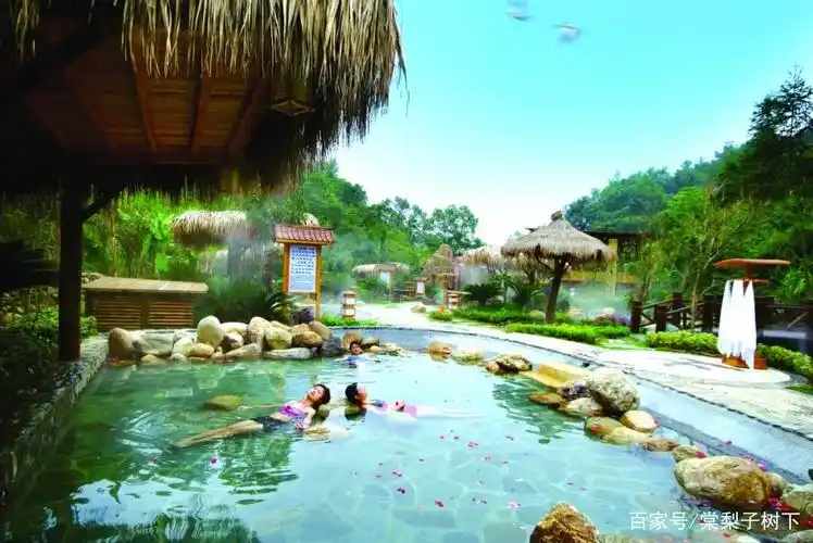 走进江西宜春赴一场冬日的温泉之旅带上三五好友周末走起