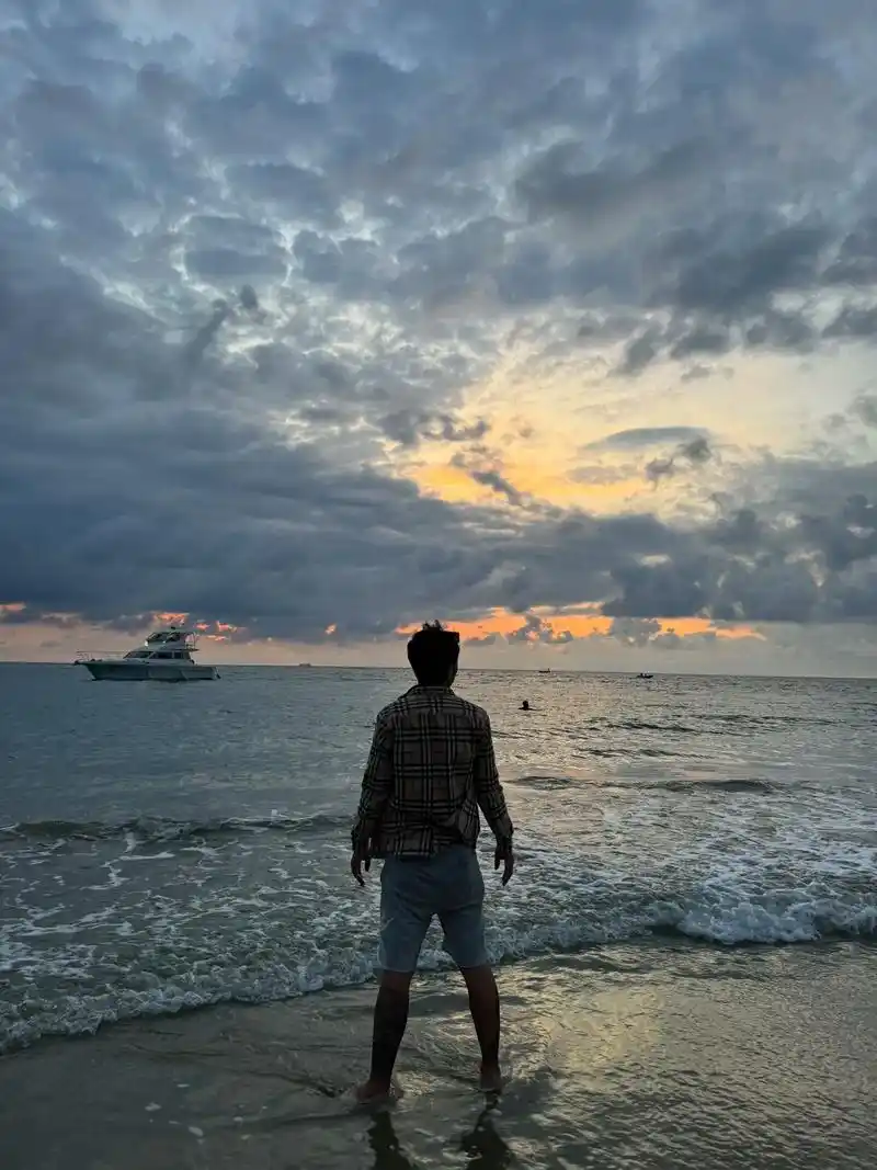 面朝大海春暖花开 #对生活多一份热爱 黑白,这两种颜色是人生