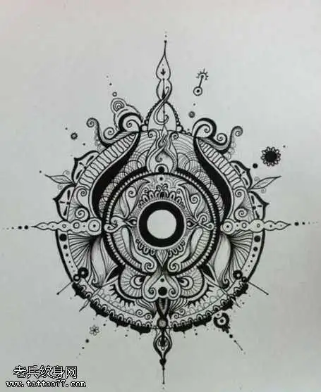 手稿太阳图腾纹身图案