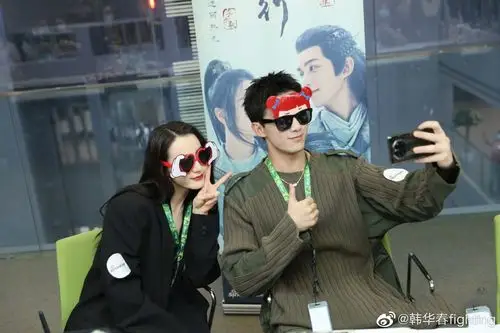 迪丽热巴,吴磊和景甜,张彬彬这两对cp一起营业了!