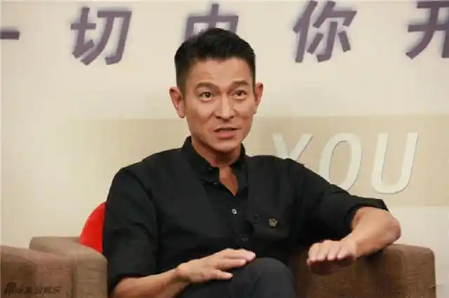 刘德华发型又酷又帅蓬松又整齐更有男人味喜欢油头的男生试试