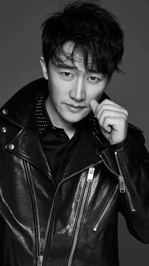 黄轩图片(黄轩帅气照片)-韩剧网-最新韩剧资讯网