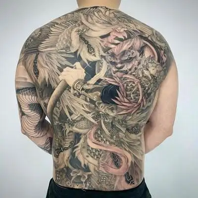 21张新款霸气满背纹身图案大全男