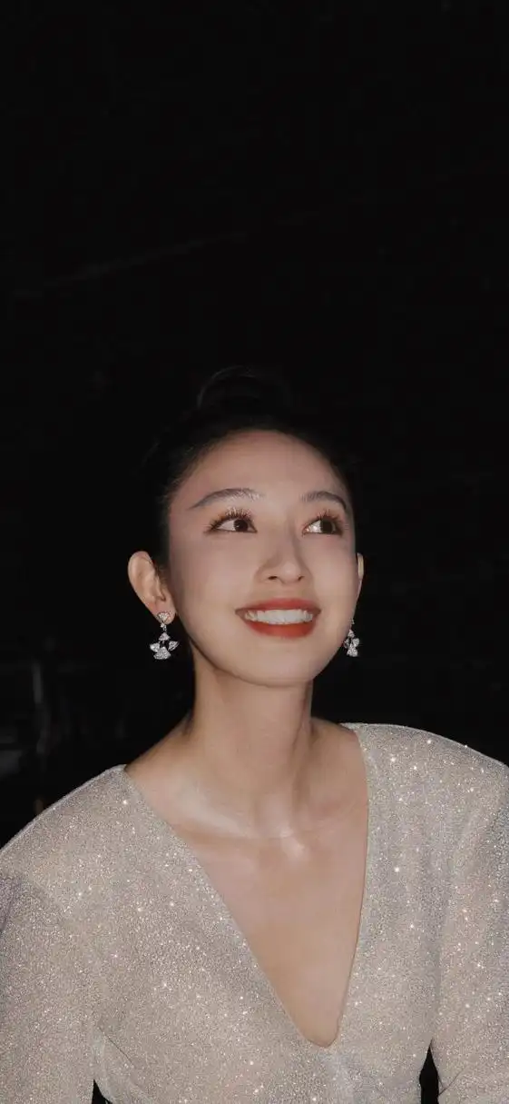 张俪星光纱裙写真壁纸图集