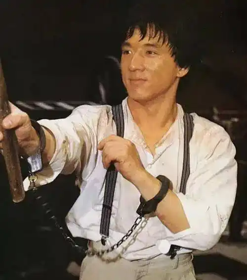 众星为70岁成龙庆生!