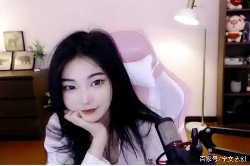 送个珂珂的美照,wink～铂金局狙击主播赛在虎牙等你来看!