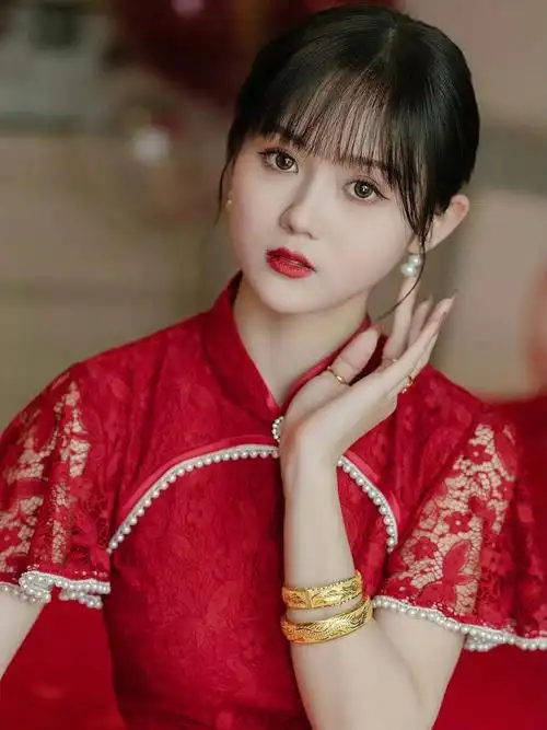 又像女明星又像薛宝钗婚礼跟拍