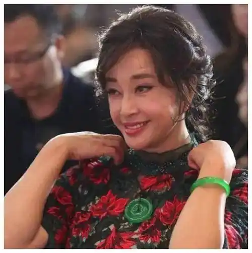 离开化妆和ps,生图真是一言难尽_刘晓庆_赵雅芝_许晴