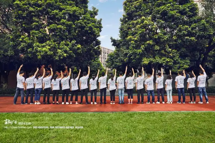 毕业照跟拍亲子旅拍街拍集体照写真团队全家福上门拍摄