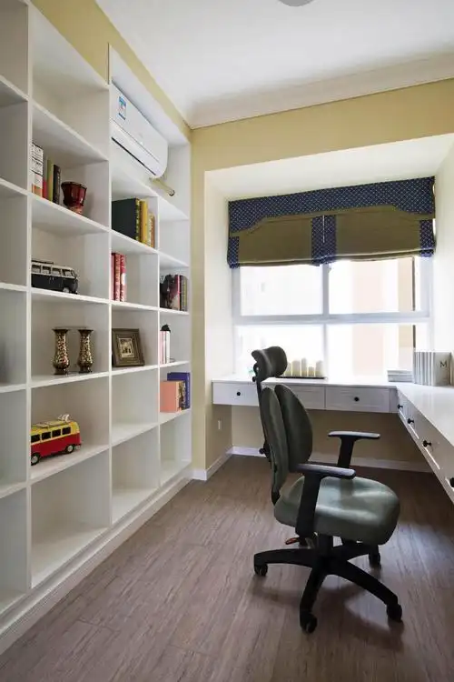 90平美式风格家书房布置图