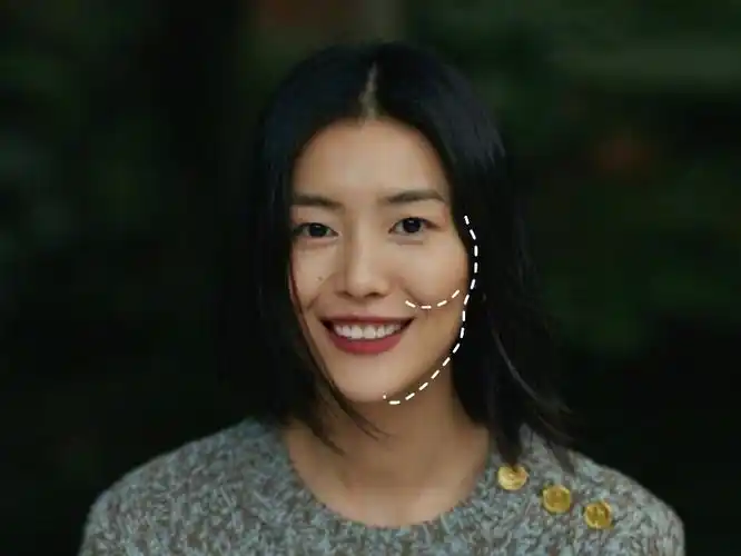 同样是高颧骨,刘雯和刘涛的气质完全不同?