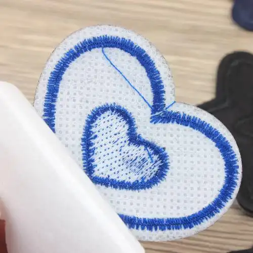 装饰笑脸羽绒服修补破洞刺绣贴花卡通可爱布贴衣服补丁贴自粘时尚