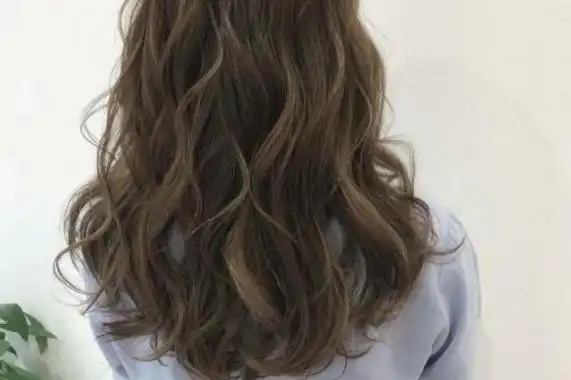 冷烫会导致脱发吗 冷烫对头发的伤害大吗