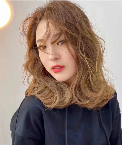 2023最火染发颜色 显白棕黄色耐看时尚_染发发型 - 美发站