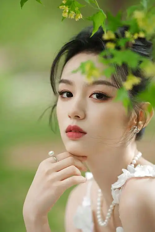 为上热搜 女明星在红毯上都放了哪些大招?插图16