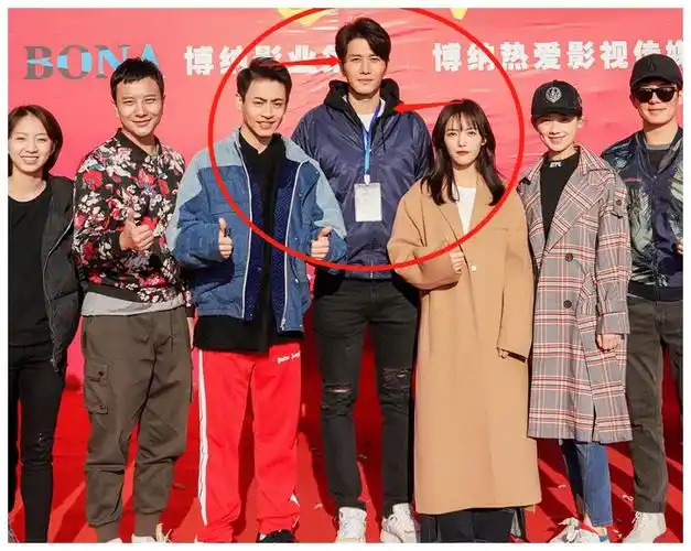 都说彭冠英身高189当他跟刘凯蔡文静站一块有无说谎很显然