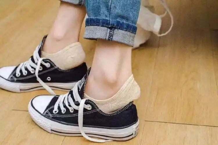 鞋子上都是臭味