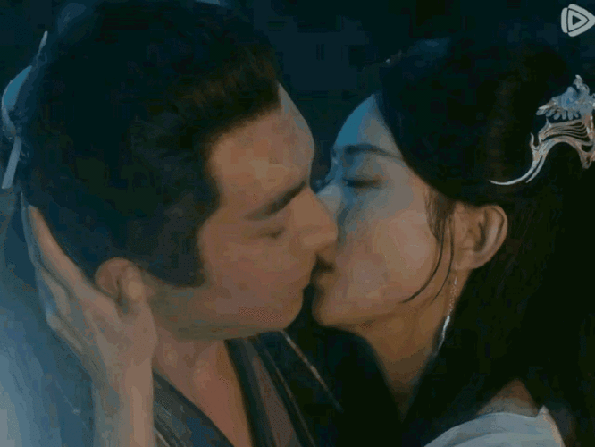 林更新vs刘亦菲:好紧张,睫毛一直在抖  林更新vs赵丽颖:好欲,就是想