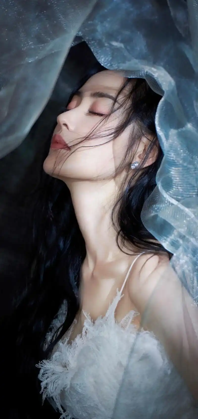 张天爱白纱裙写真集.