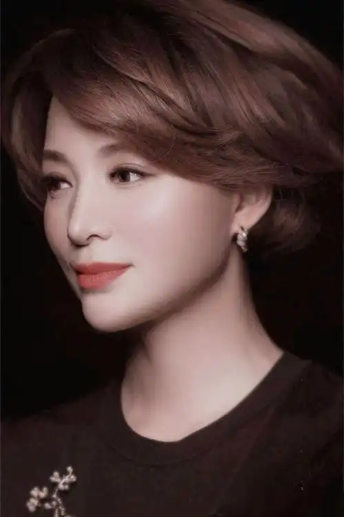 董卿不再主持春晚对她或许是一种解脱