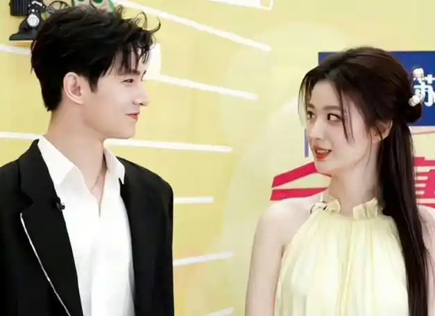 杨洋王楚然分手又复合?|恋情|军校|军训|黄晓明|战争法_网易订阅