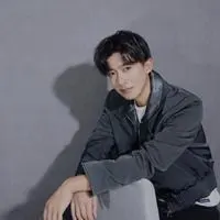 李佳航搞笑头像_微信头像图片大全